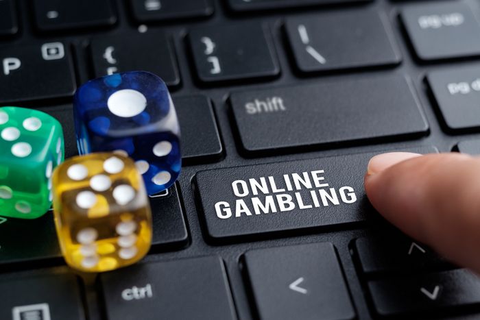 Betclic – Resumo & & Score Betclic, fundada em 2005 por Nicolas Beraud, é uma empresa francesa de apostas online com escritórios em Bordéus e Malta.